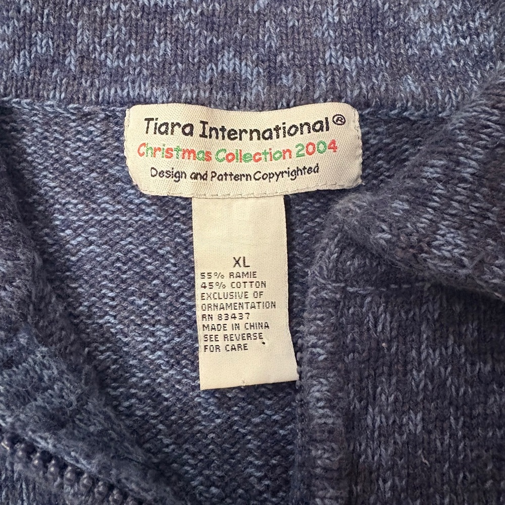TIARA | Women’s Vintage Full Zip Sweaters - Picture 2 of 4